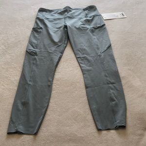 🍋🍋Lululemon Fast and Free HR Tight 25” in BUCA (rare color)